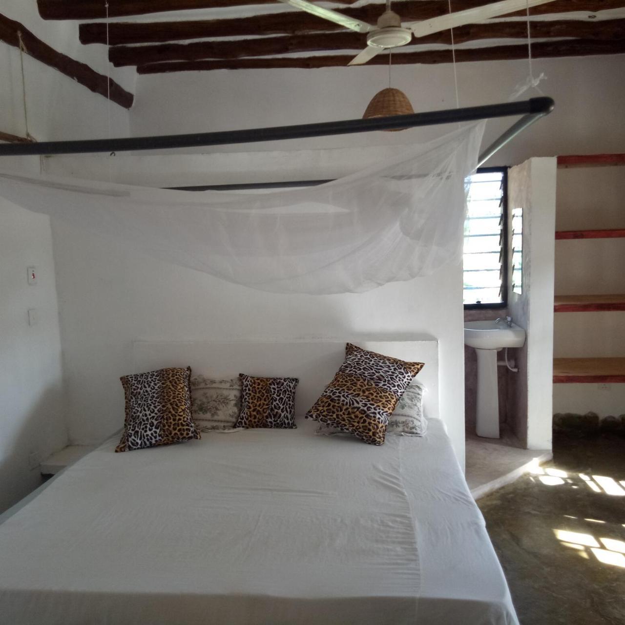 Travellers Inn Resort Malindi Kijiwetanga Buitenkant foto