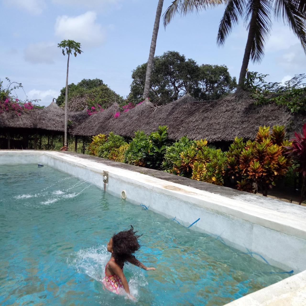Travellers Inn Resort Malindi Kijiwetanga Buitenkant foto