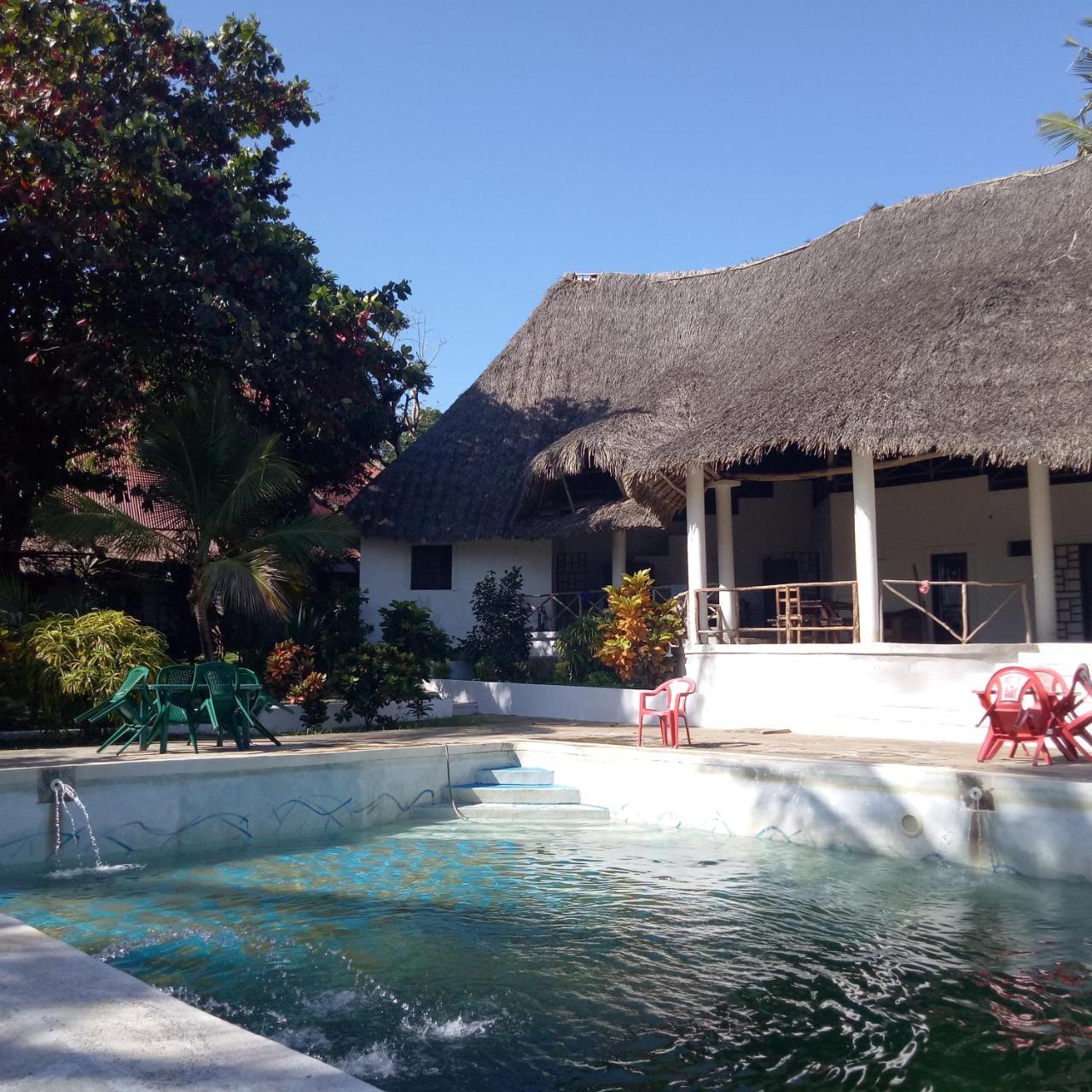 Travellers Inn Resort Malindi Kijiwetanga Buitenkant foto