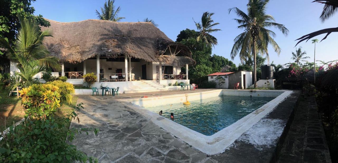 Travellers Inn Resort Malindi Kijiwetanga Buitenkant foto