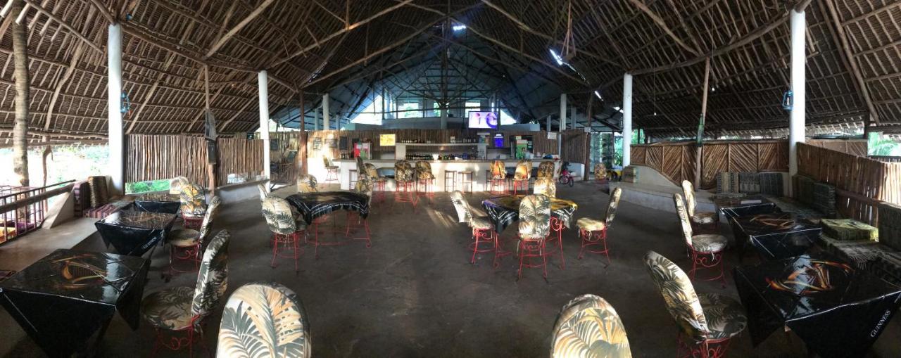 Travellers Inn Resort Malindi Kijiwetanga Buitenkant foto