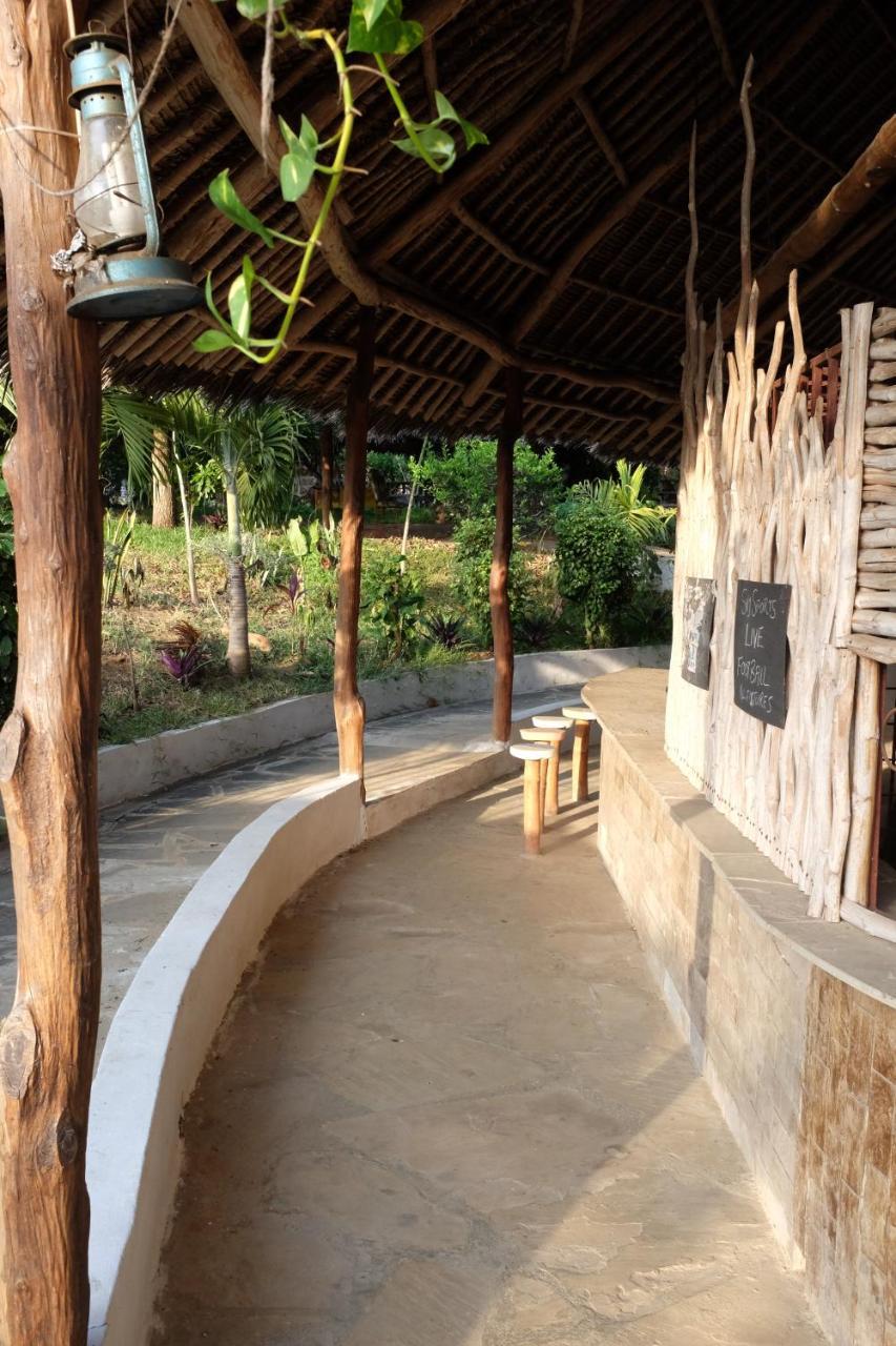 Travellers Inn Resort Malindi Kijiwetanga Buitenkant foto