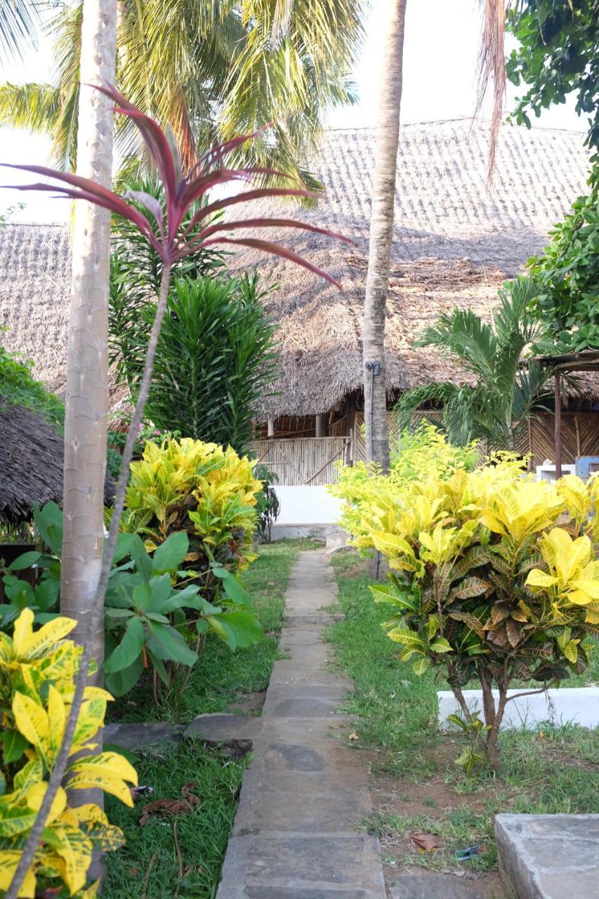 Travellers Inn Resort Malindi Kijiwetanga Buitenkant foto