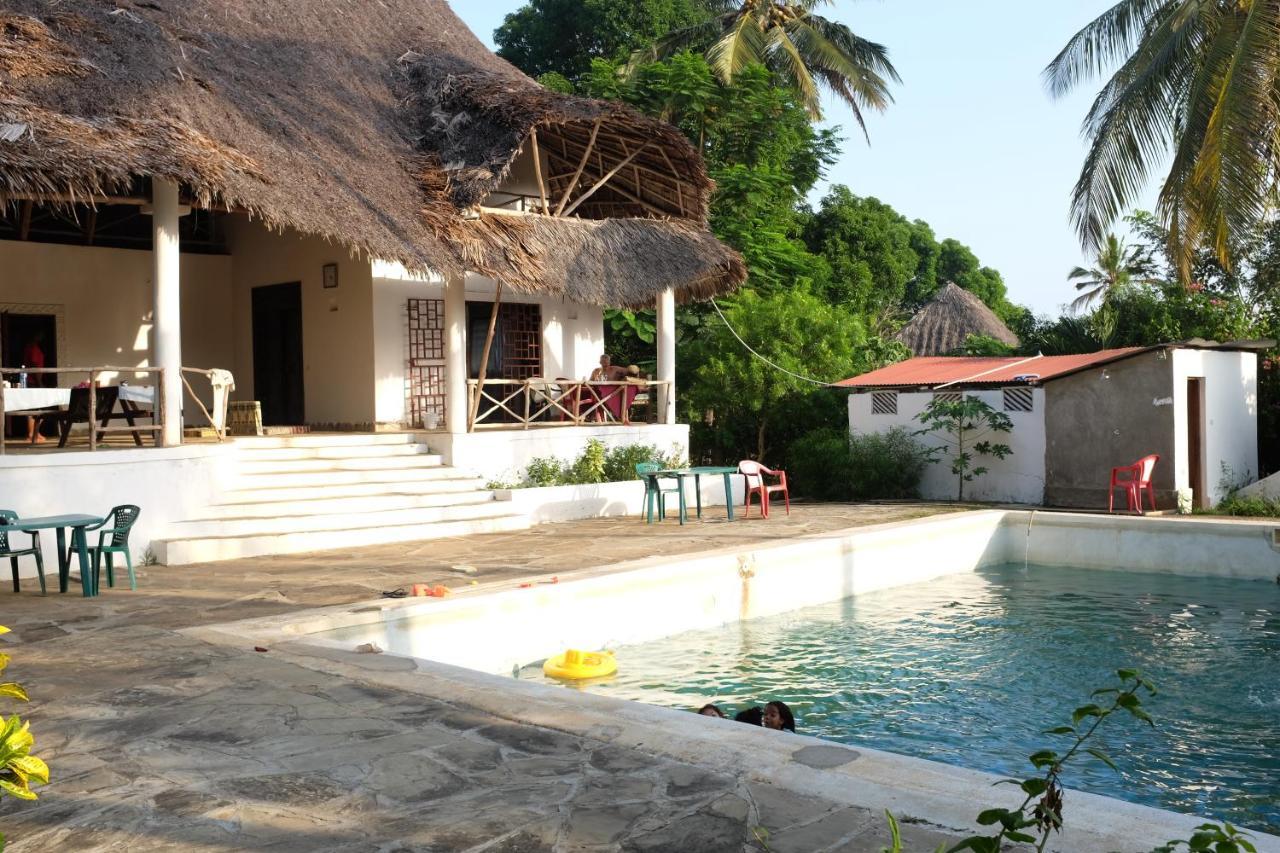 Travellers Inn Resort Malindi Kijiwetanga Buitenkant foto