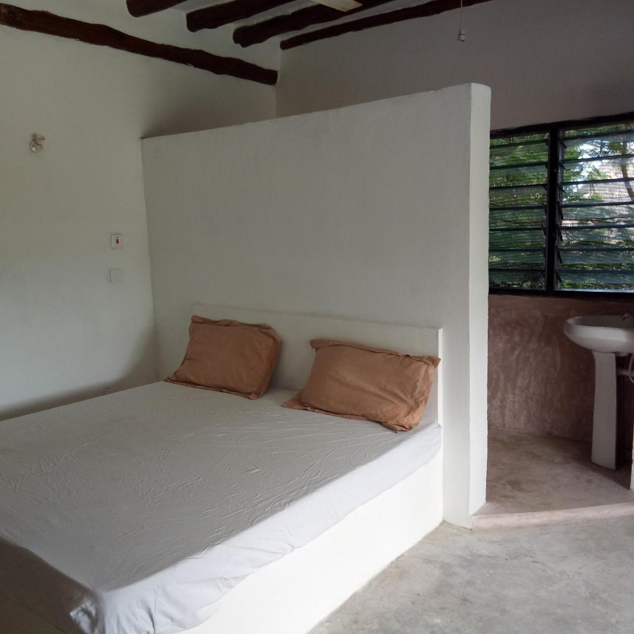 Travellers Inn Resort Malindi Kijiwetanga Buitenkant foto