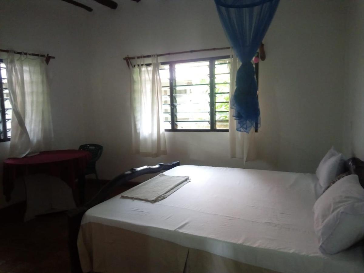 Travellers Inn Resort Malindi Kijiwetanga Buitenkant foto